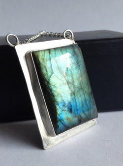 Modern Minimal Labradorite Necklace